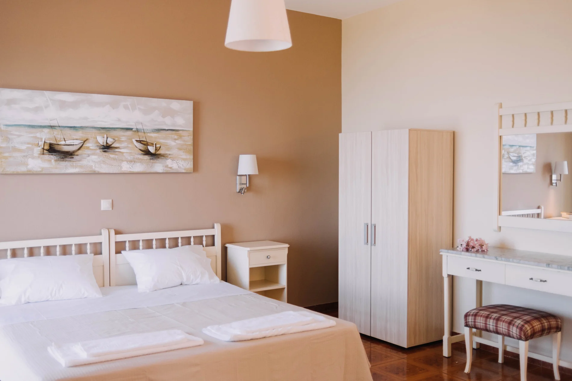 furnished balcony with sea view in studio apartment