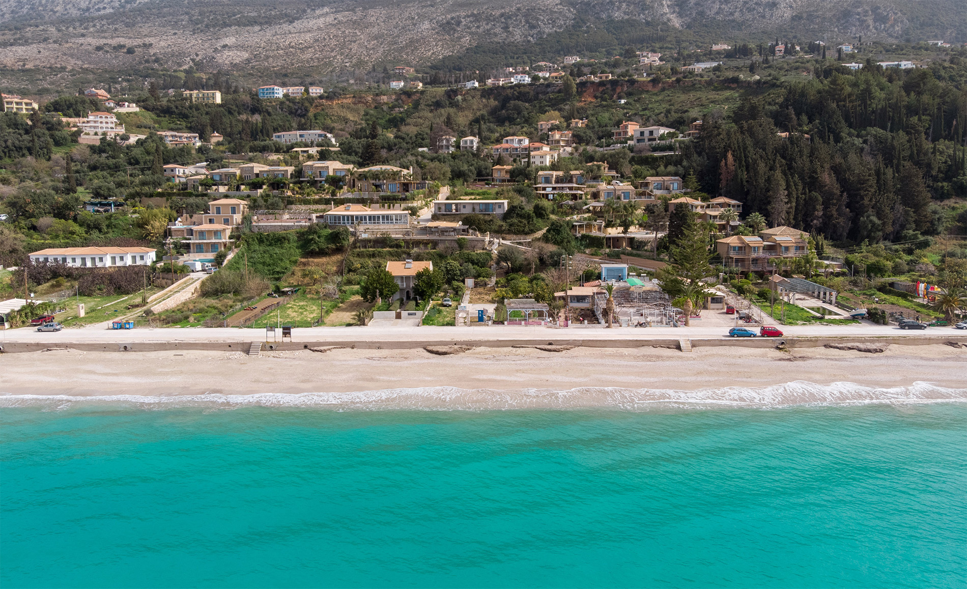 Kefalonia Suites - Kefalonia Luxury Suites Lourdas Kefalonia - Accommodation Lourdes Kefalonia - Kefalonia Accommodation - Lourdas Suites Kefalonia - Beachfront Suites Kefalonia